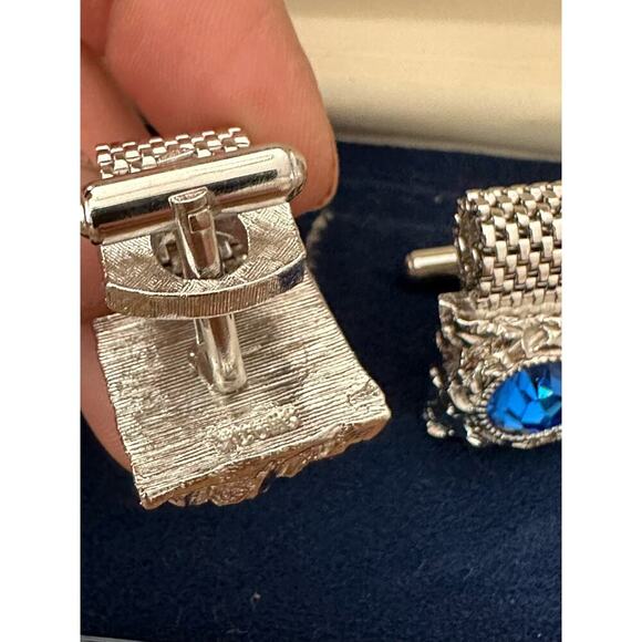 Vintage Swank Wrap Around Cufflinks Silver Tone Blue Glass Stone - Picture 4 of 6
